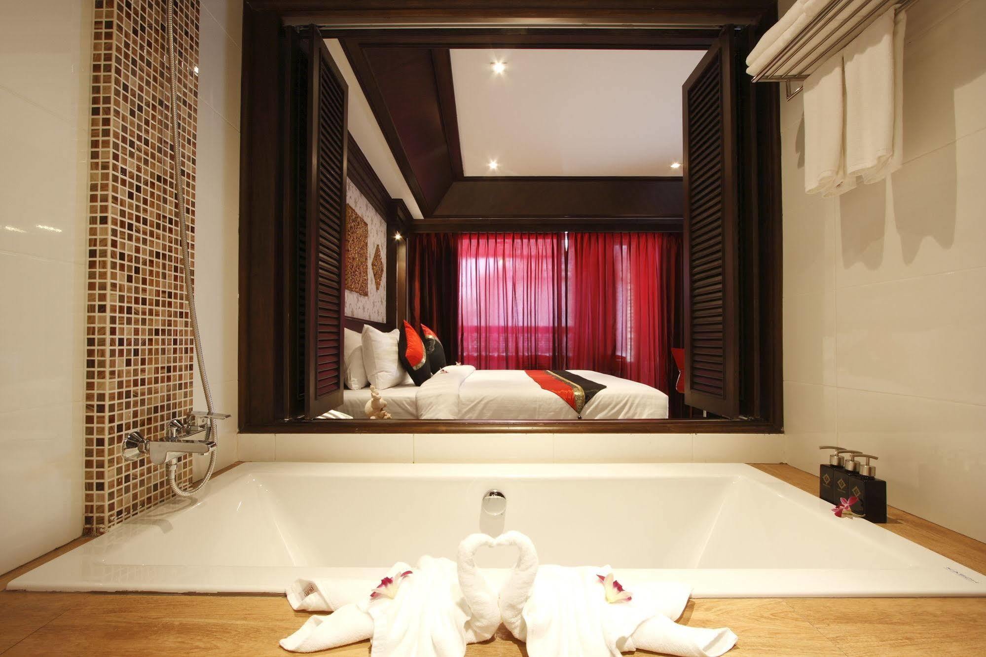 Rayaburi Hotel, Patong Exteriér fotografie